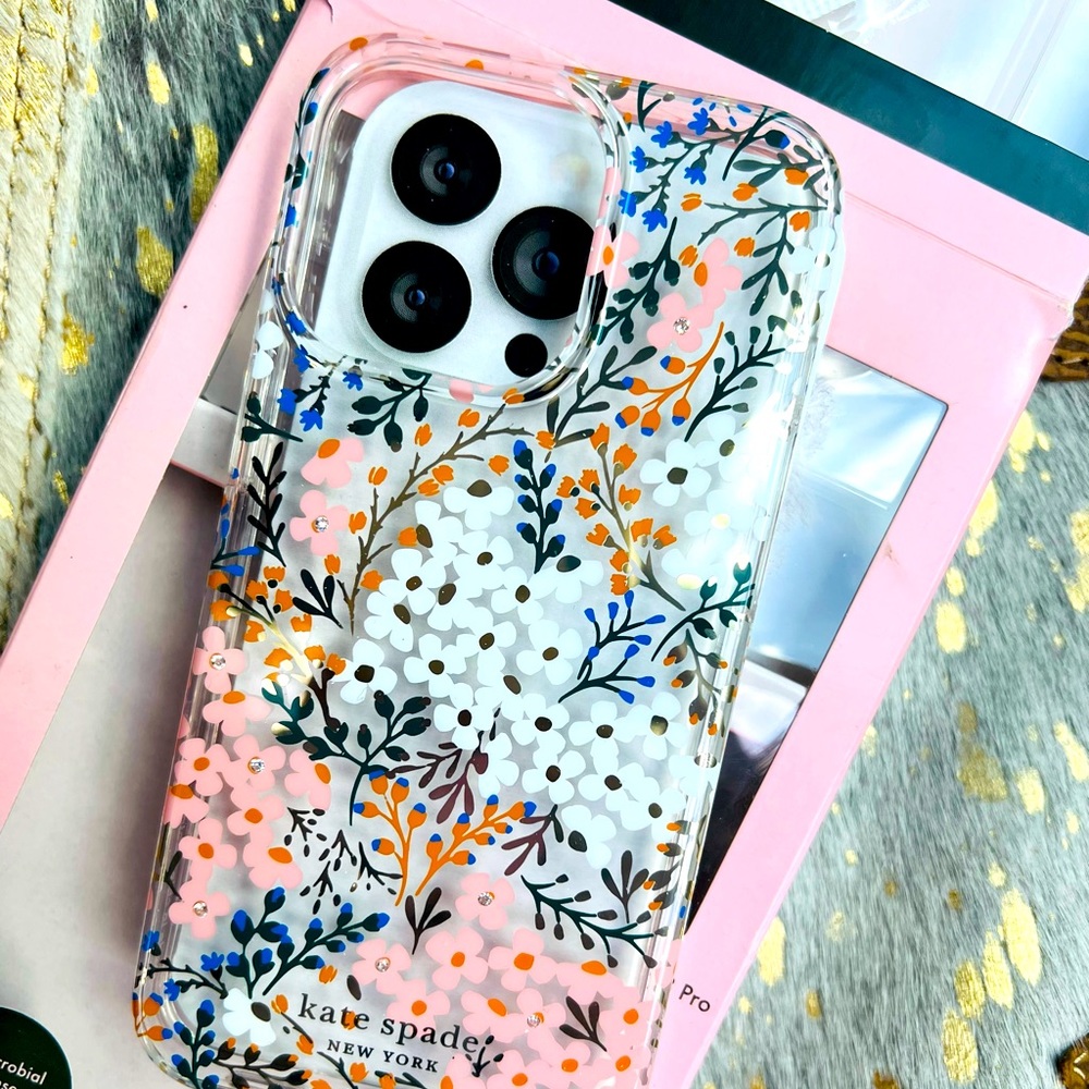 iPhone 13 pro Kate spade case
